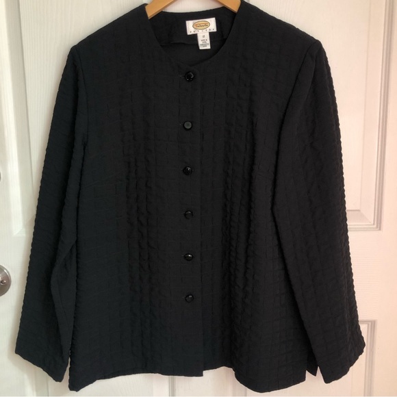 TALBOTS PETITE Black quilted blazer jacket button down cardigan jacket size 12 P - Picture 2 of 11